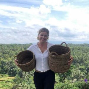 Bali er en lille ø på størrelse med Sjælland. Derfor kan man fint køre efter en god frokost eller middag. Her er 5 af mine favoritsteder, som også har garanteret smuk udsigt.